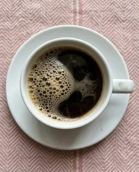 Des medecins revelent que boire du cafe tous les matins provoque ceci.jpg